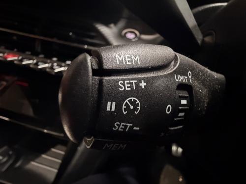 Peugeot 208 Photo 4d153049-e80f-478a-b7e7-e579284b7911.jpeg