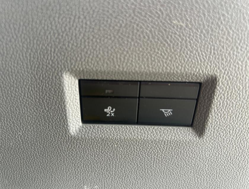 Ford Tourneo Custom Photo 4d1c013b-fff2-48f5-a741-b1f25e7b9906.jpg