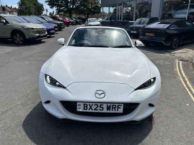 Mazda MX-5 RF Photo 8