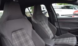 Volkswagen GOLF Photo 29