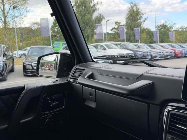 MERCEDES-BENZ G Class Photo 11