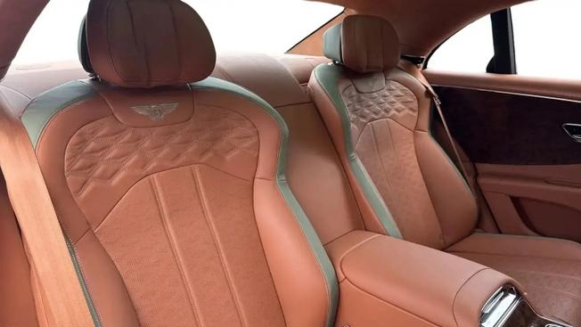 BENTLEY Flying Spur Photo 20