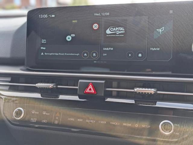 Kia Sportage Photo 4d8f62e6-5b81-4f97-b780-1b468fc106c9.jpg