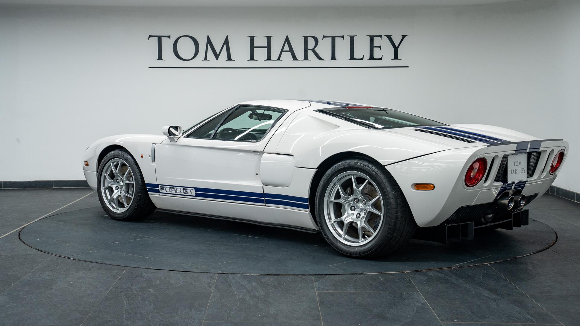 Ford GT Photo 4d952d59-b442-45e3-8d9b-2361c73c83f4.jpg