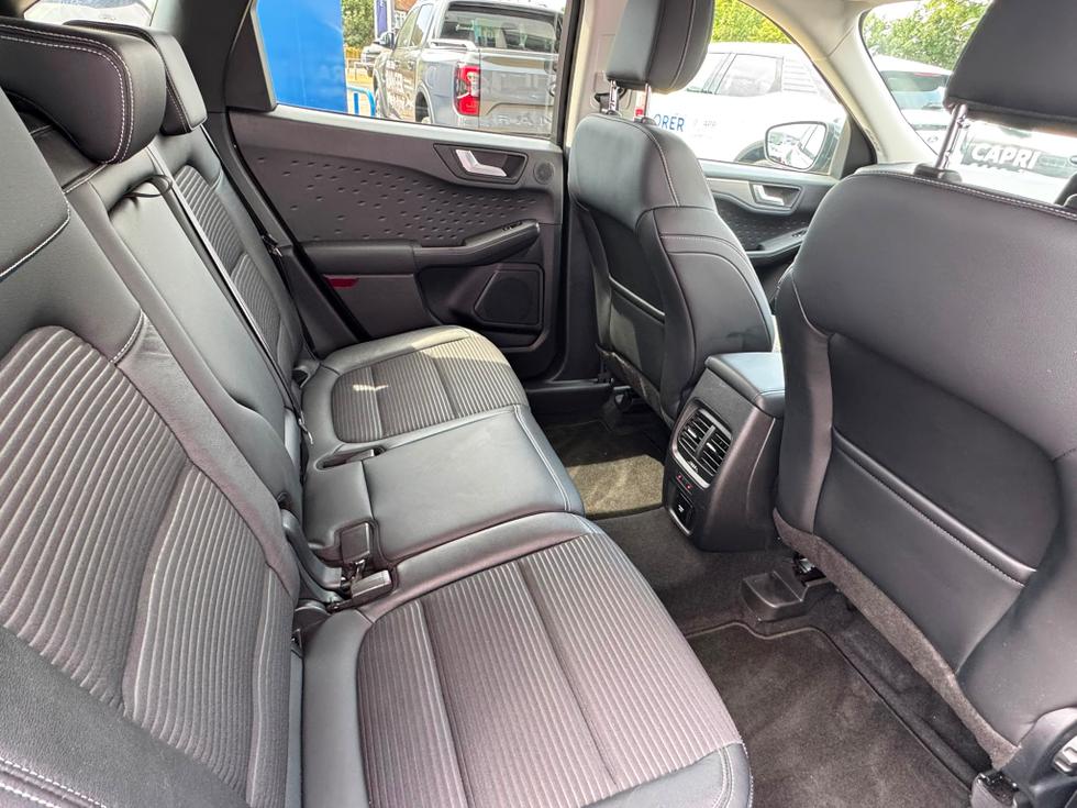 Ford Kuga Photo 4d9a4b31-6ffd-4336-8568-37e8425bde29.jpeg