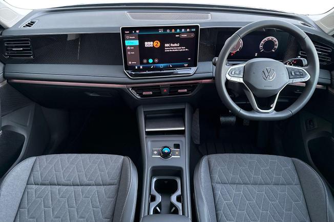 VOLKSWAGEN Tiguan Photo 10