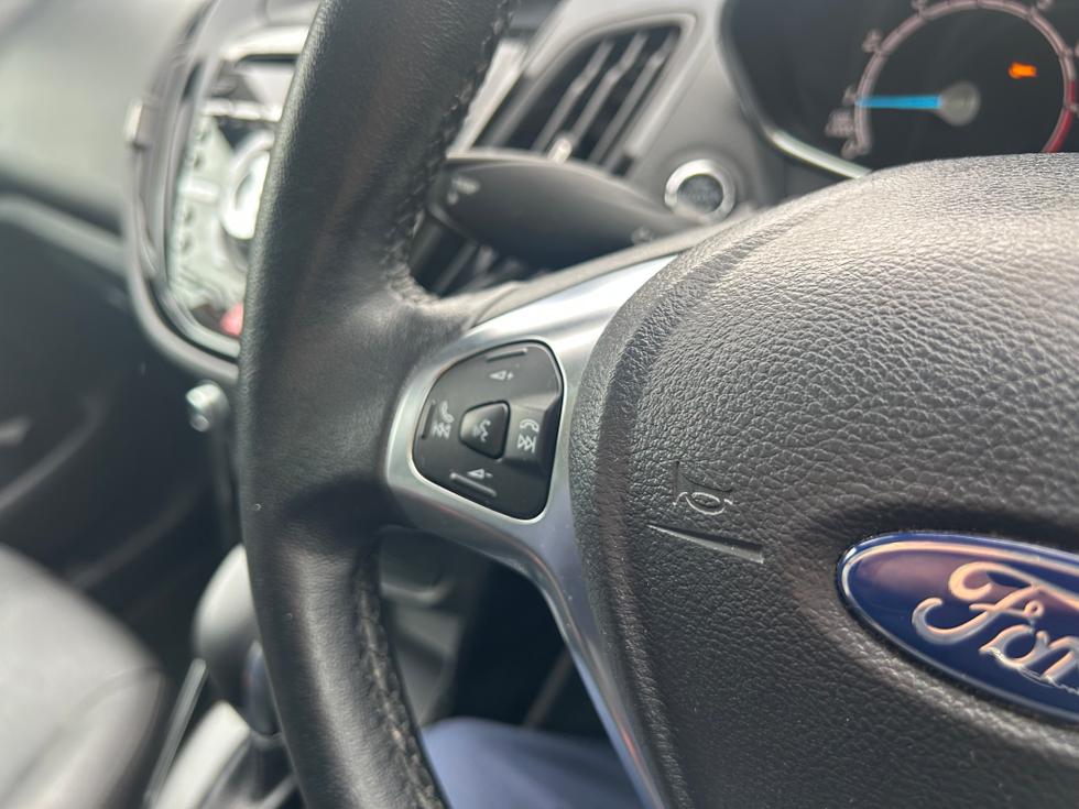 Ford B-Max Photo 4daa5557-4246-4277-b5eb-76adfdabbfef.jpeg