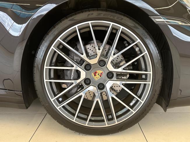 PORSCHE 911 Photo 33