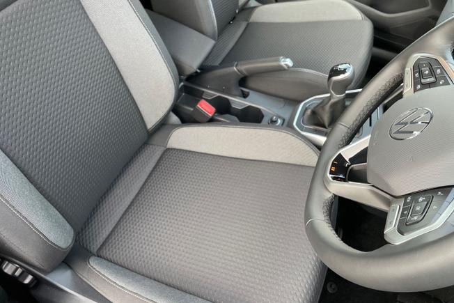 VOLKSWAGEN Polo Photo 24