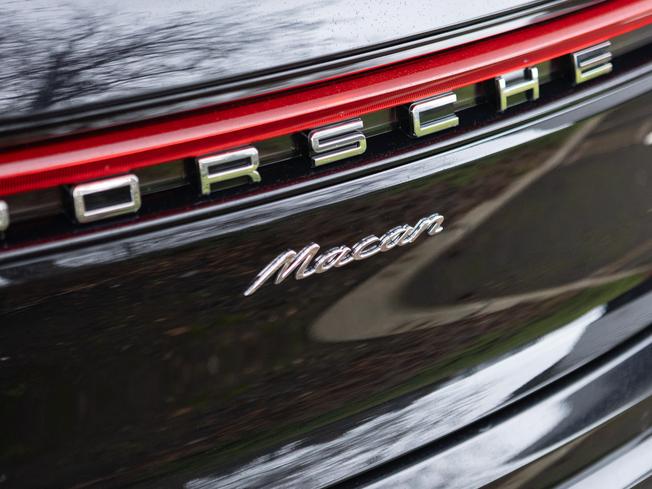 PORSCHE Macan Photo 38