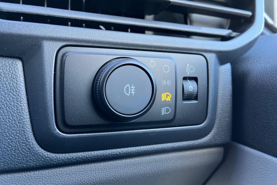Ford TRANSIT CUSTOM Photo 4df58045-8af9-4fc1-8e50-a6c8b467a765.jpg