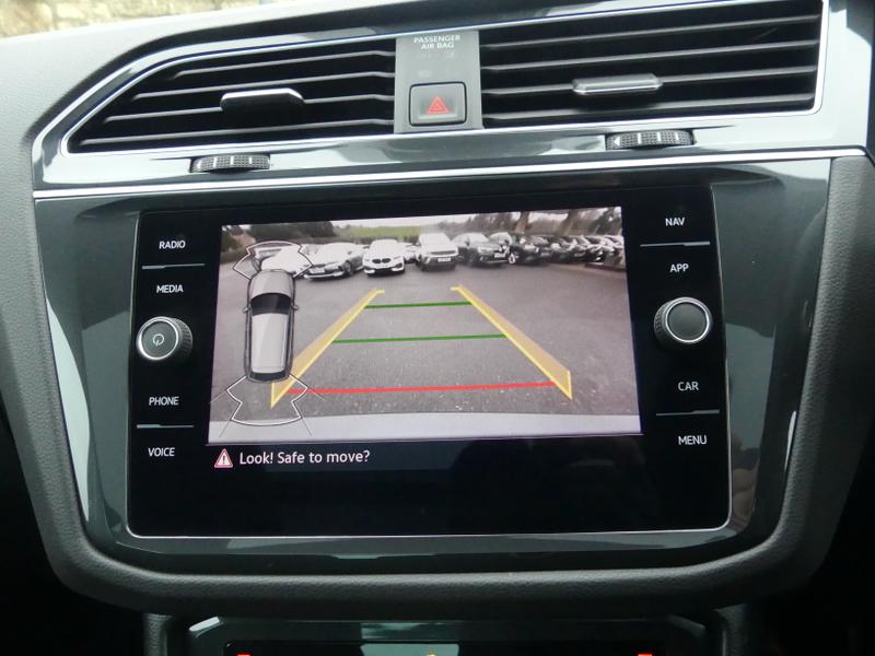 Volkswagen Tiguan Photo 4dfa5054-f2c6-4a10-8911-00a2532bfa88.jpg