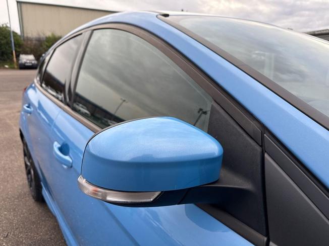FORD Focus Photo 19