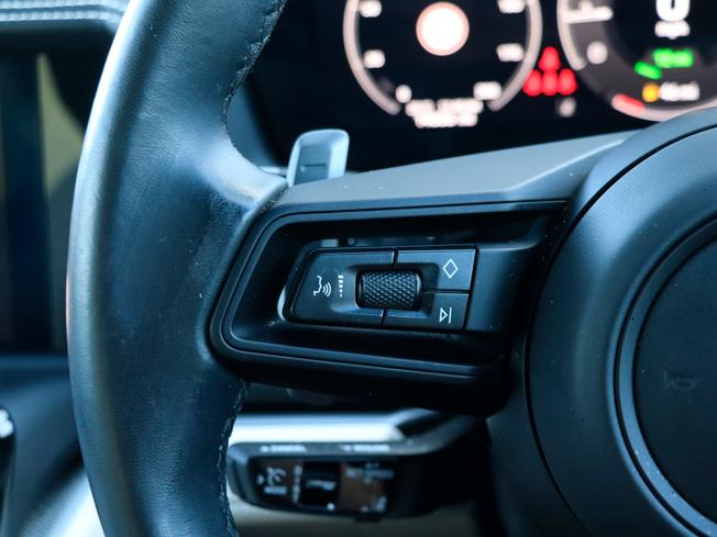 PORSCHE Panamera Photo 22