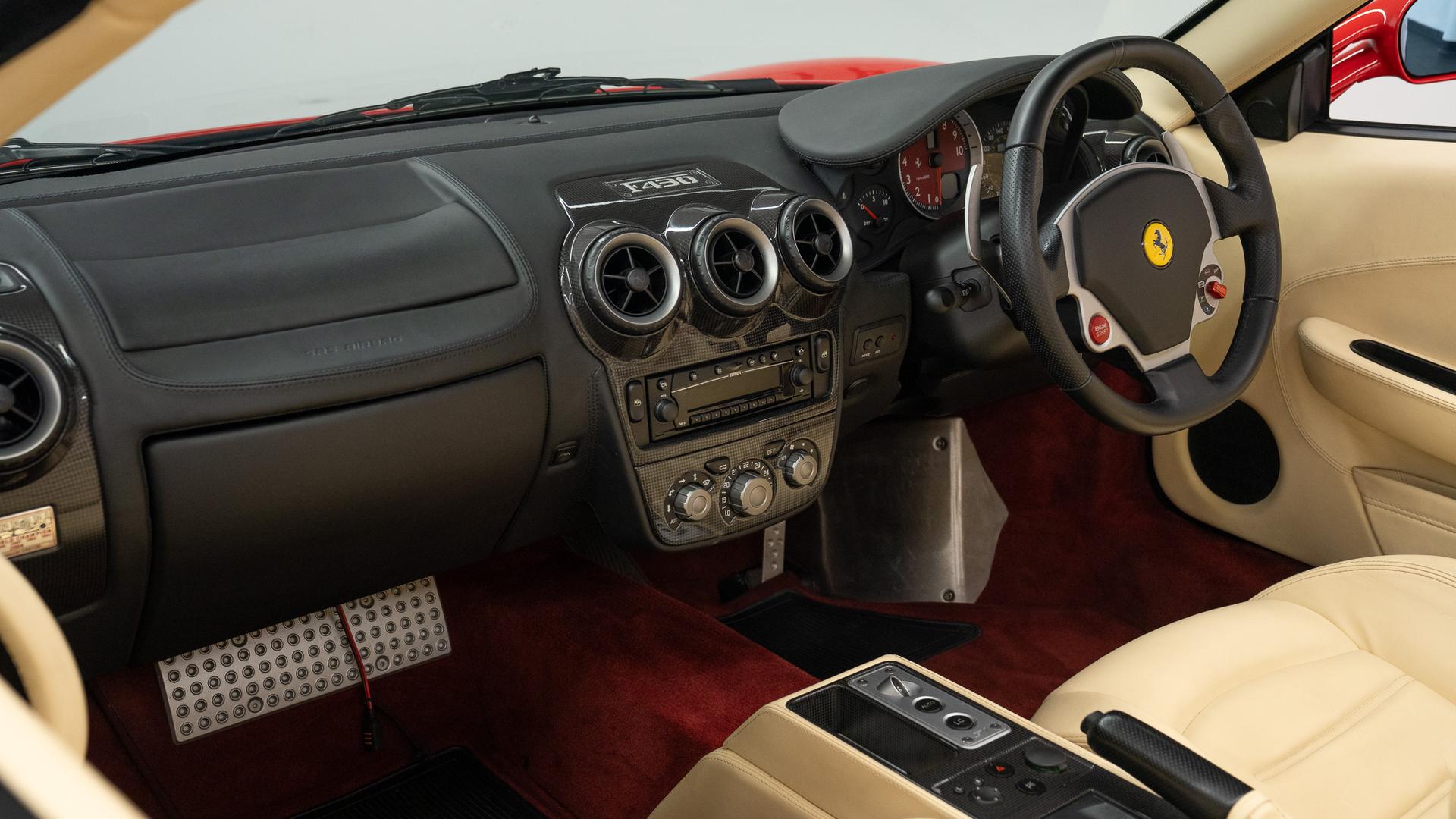 Ferrari F430 Photo 4e162617-aa4c-4b7b-b22d-782ff38197c5.jpg