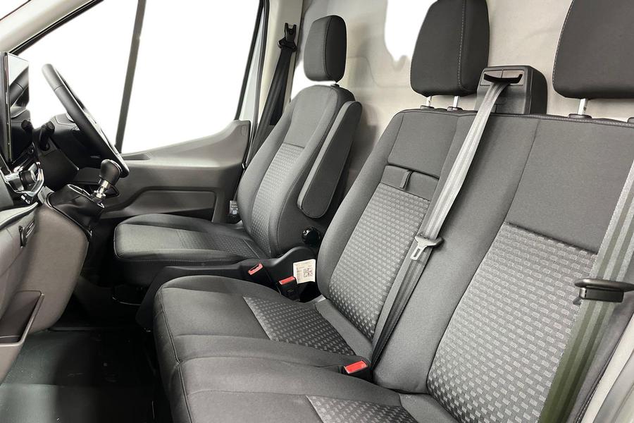 Ford TRANSIT Photo 4e1713e4-fee1-44f4-82ca-118442178e45.jpg