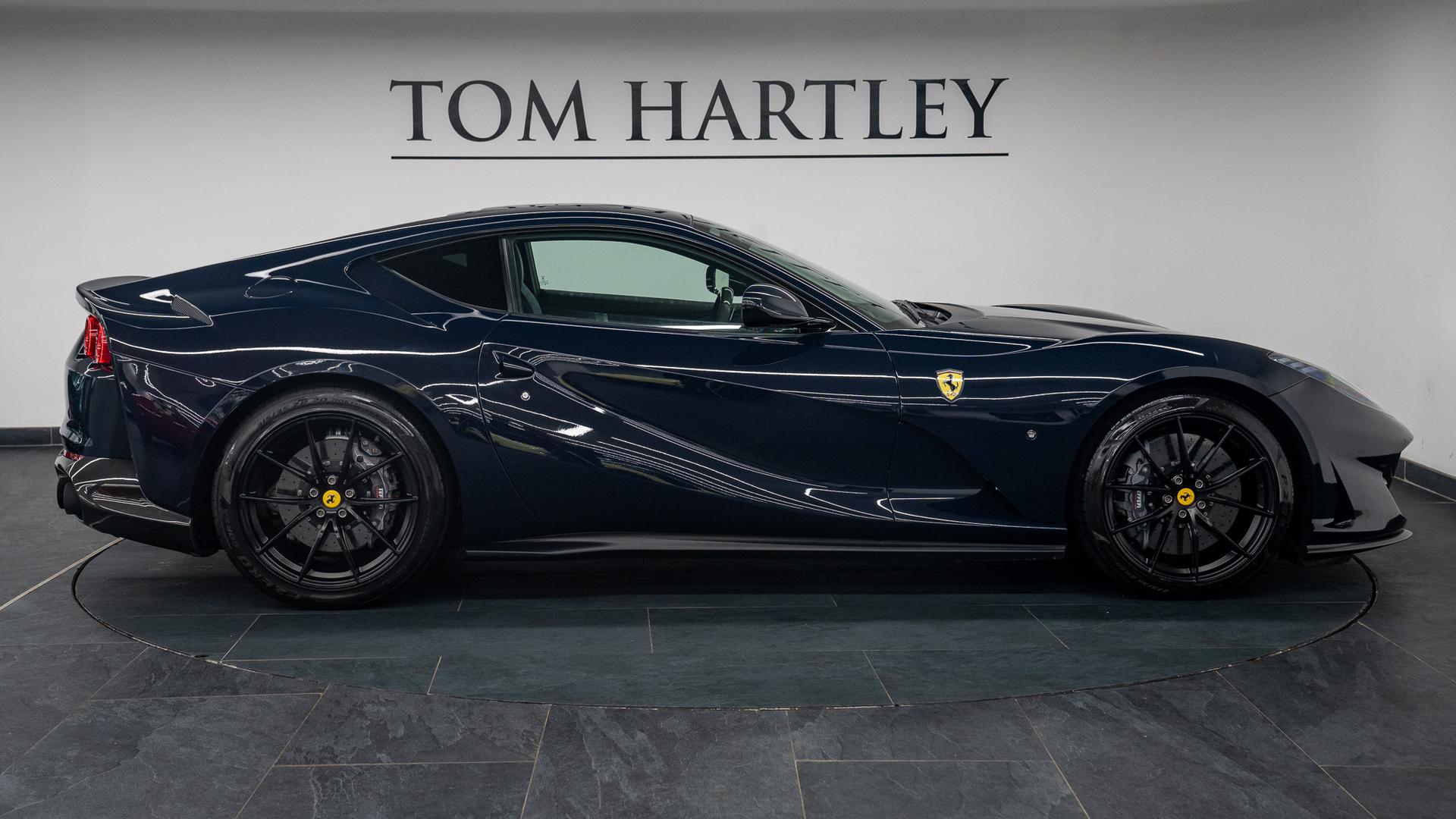 Ferrari 812 Photo 4e17d9e5-5a5f-440b-9fb2-2b095dc4960f.jpg