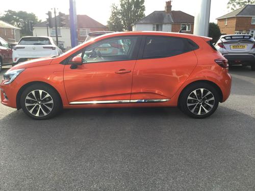 Renault Clio Photo 4e2fda6a-7a5b-4b84-898b-e22450bb8d33.JPG