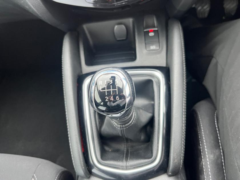 Nissan Qashqai Photo 4e3eb5f3-439e-46f3-81f4-e448eca668c5.jpg