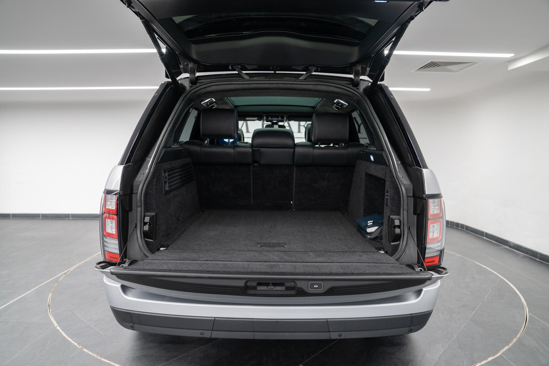 Land Rover RANGE ROVER Photo 4e45ad89-6936-4c44-a608-0f2a317fe44a.jpg