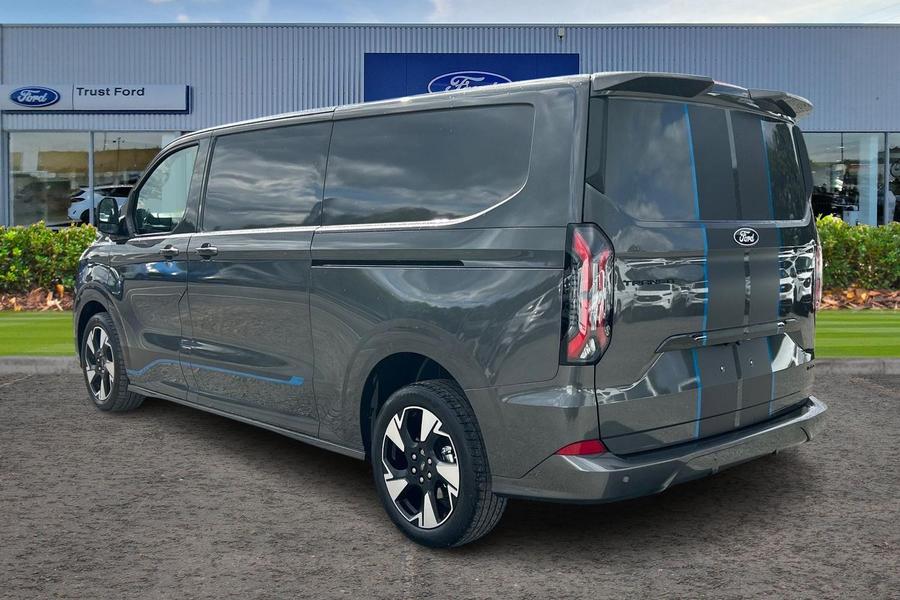 Ford TRANSIT CUSTOM Photo 4e580119-5bfe-40db-8011-fa129e25935f.jpg