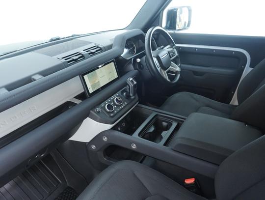 Land Rover Defender 90 Photo 4e5bdc7b-f020-4442-9637-afb5a169b38a.jpg