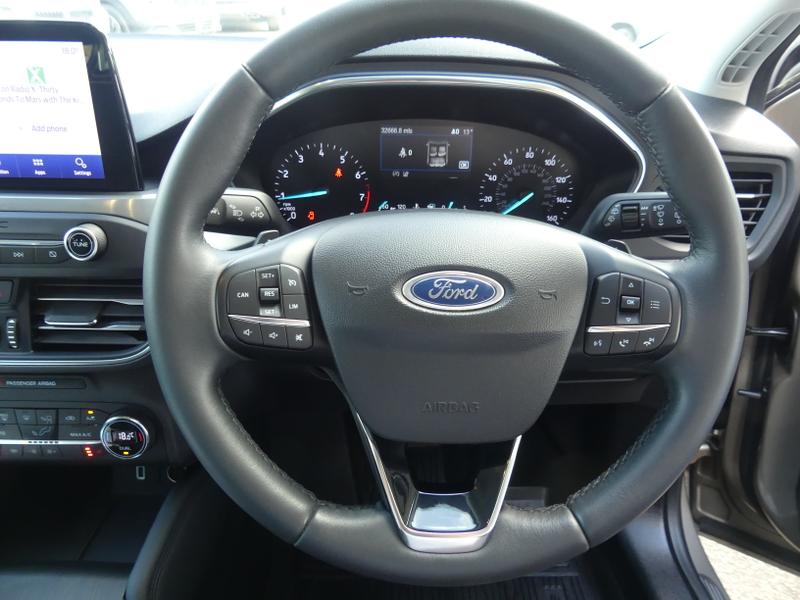 Ford Focus Photo 4e5c0074-f58e-4e7d-a05a-e7f56fbdd685.jpg