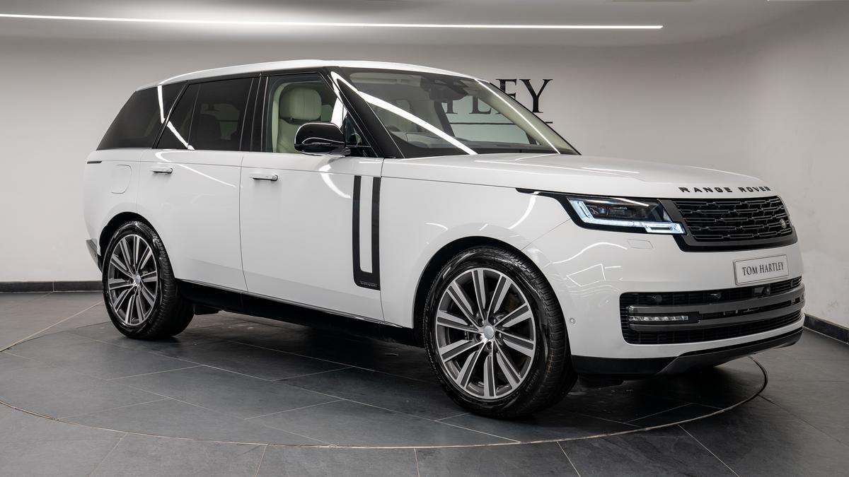 Used 2023 Land Rover Range Rover D300 Autobiography at Tom Hartley