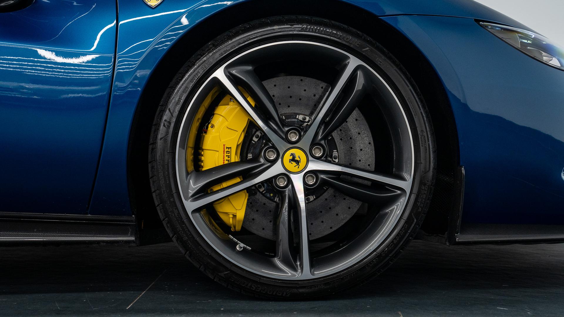 Ferrari 296 Photo 4e6bba9e-a49e-47ae-9e06-e44e7e44cfba.jpg