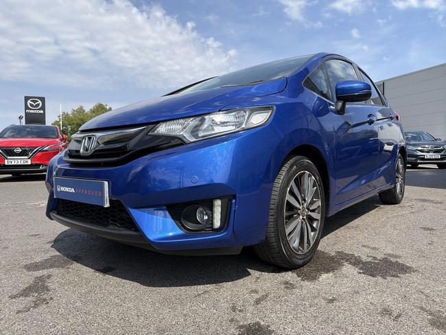 Honda Jazz Photo 4e85204d-f5bc-40f1-8dfa-1769a5642601.jpg