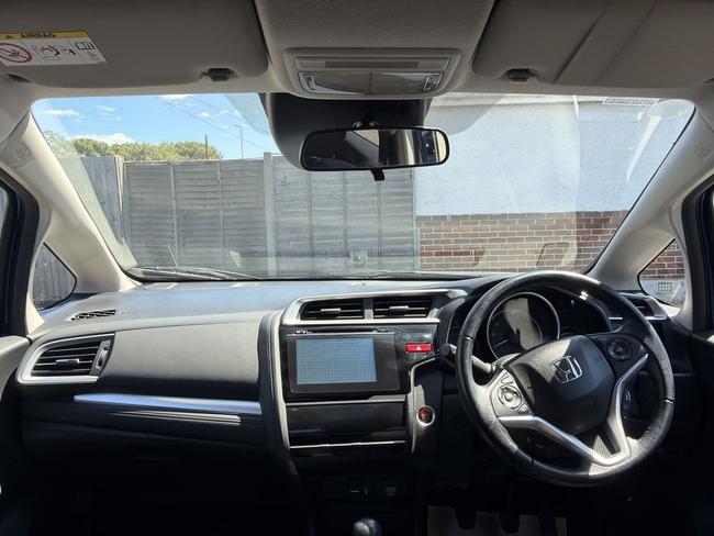 Honda Jazz Photo 4e8703ea-b2d1-40e0-b5be-c88760847ce5.jpg