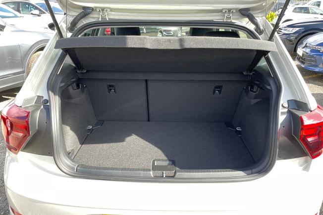 VOLKSWAGEN Polo Photo 9