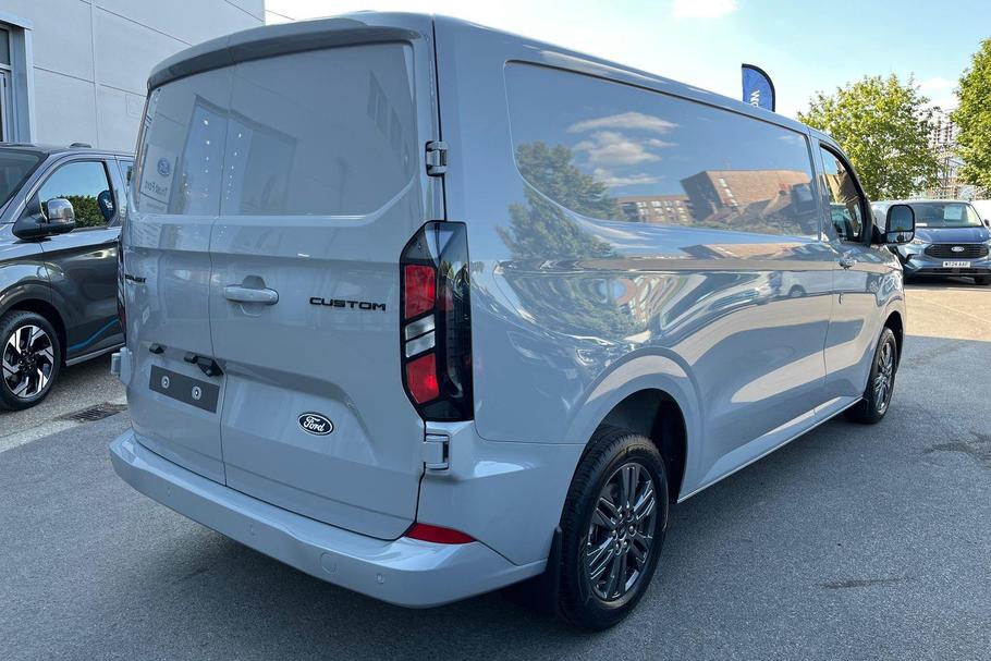 Used Ford TRANSIT CUSTOM CUSTOM41 8