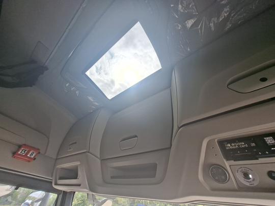 Iveco S-WAY Photo