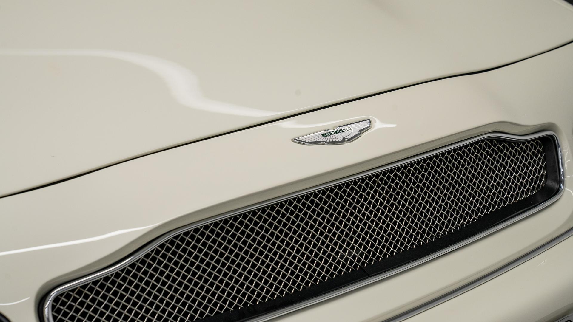 Aston Martin V8 Photo 4ec31d16-4802-4b30-849e-5efc01707d6d.jpg