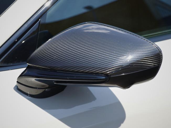 PORSCHE Taycan Photo 9