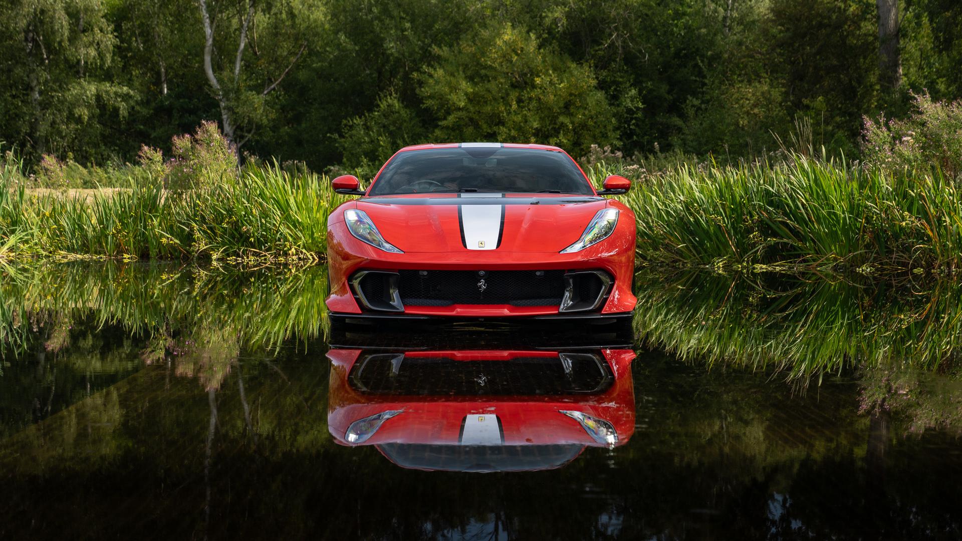 Ferrari 812 Photo 4ee82f34-1121-4ce6-a9d3-124c93a63fce.jpg