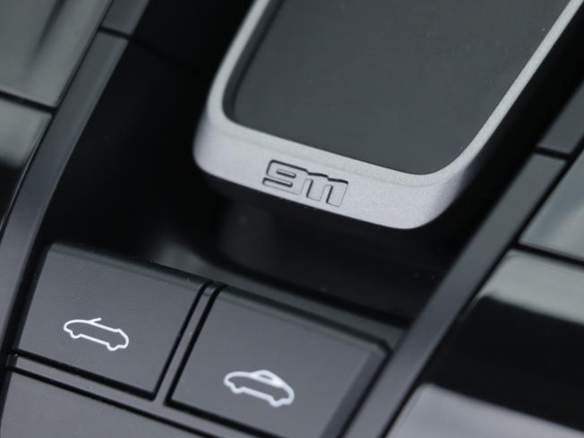 PORSCHE 911 Photo 34