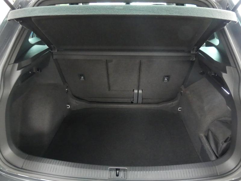Volkswagen Tiguan Photo 4f0516a3-66f2-455e-838c-1b73ccabc470.jpg