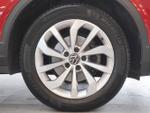 Volkswagen T-Roc Photo 1