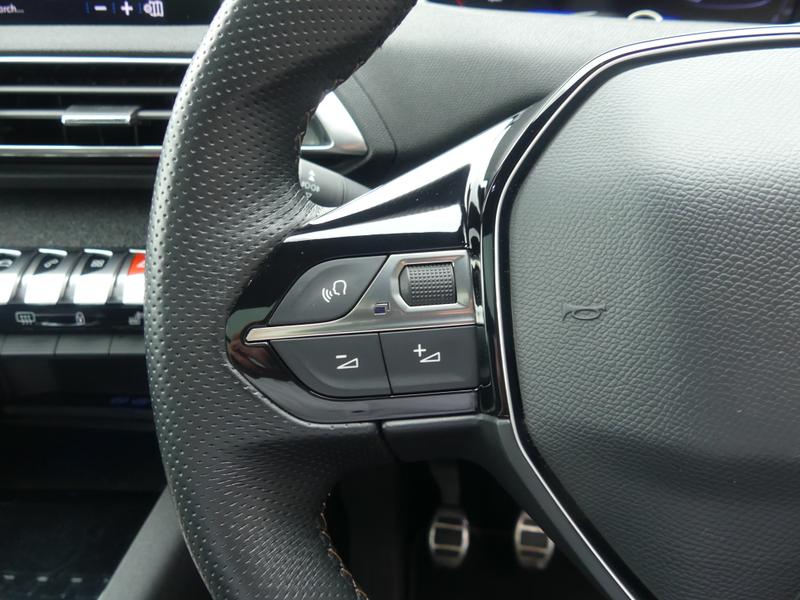 Peugeot 5008 Photo 4f2a7fde-9d30-43eb-adf0-1e132ea0384e.jpg
