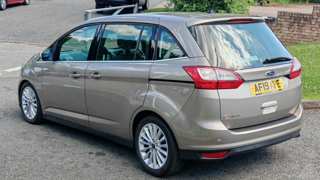 Used Ford Grand C-Max AF19KPE 5