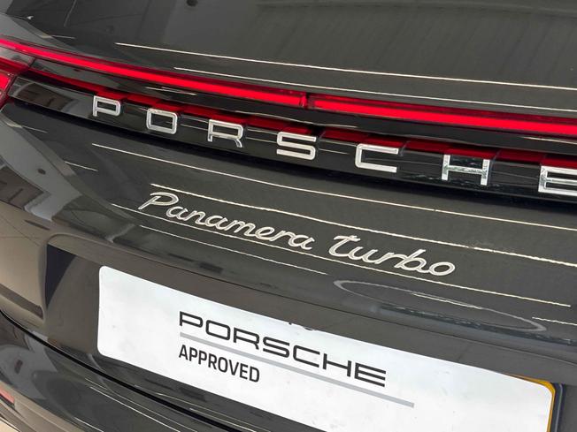 PORSCHE Panamera Photo 51