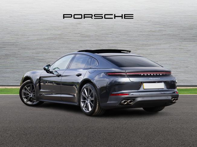 PORSCHE Panamera Photo 6