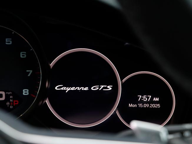 PORSCHE Cayenne Photo 16