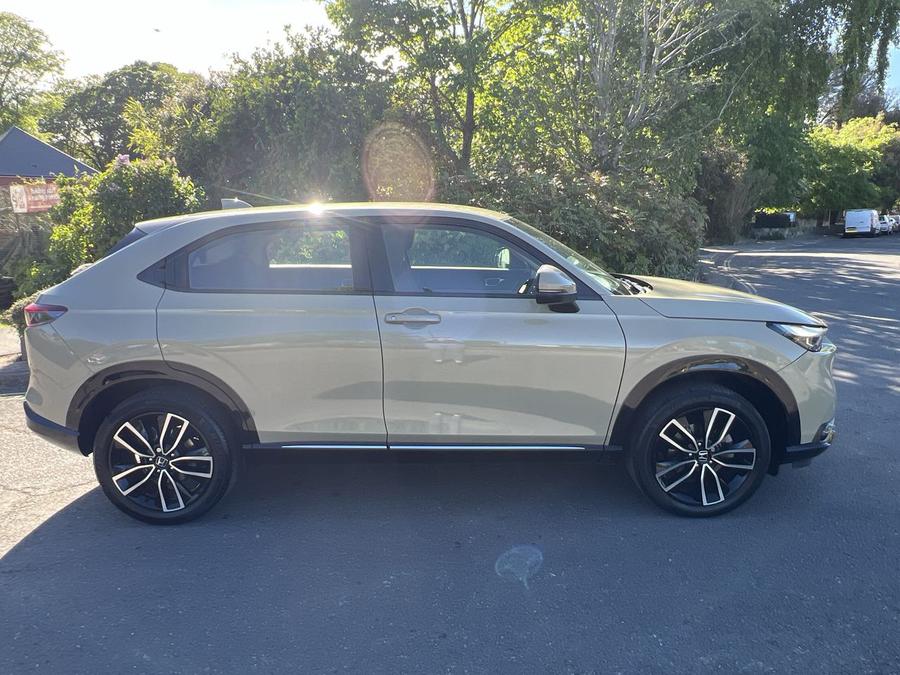 Honda HR-V Photo 4f4907ab-66cd-4a79-b36e-5ad18d850567.jpg