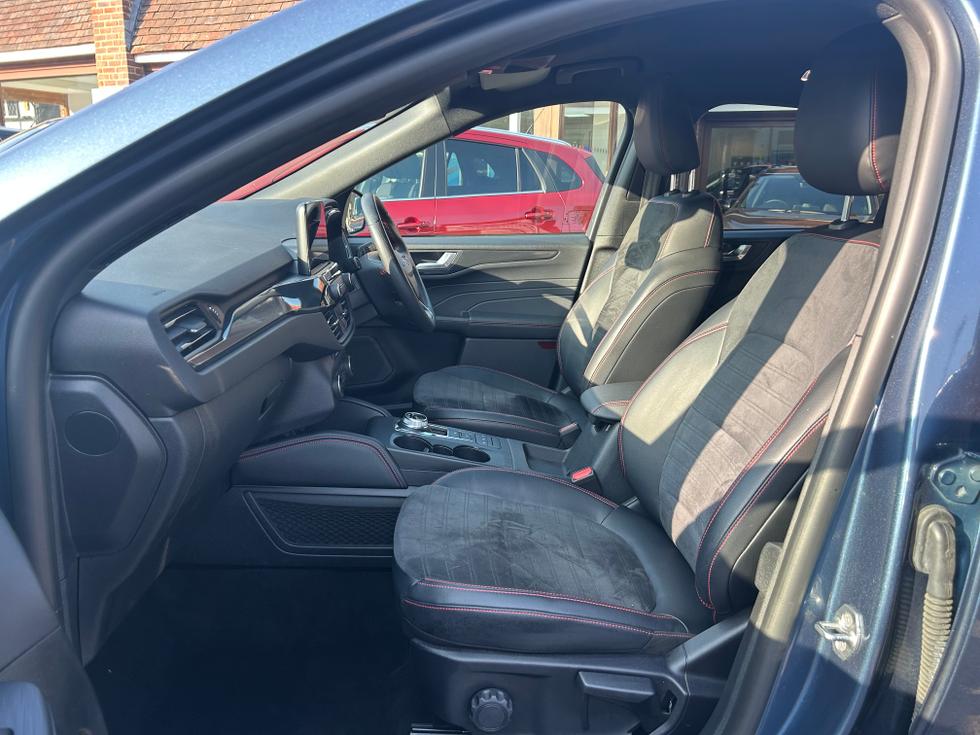 Ford Kuga Photo 4f4919dd-46bb-404b-88e4-7ca5dcddb40f.jpeg