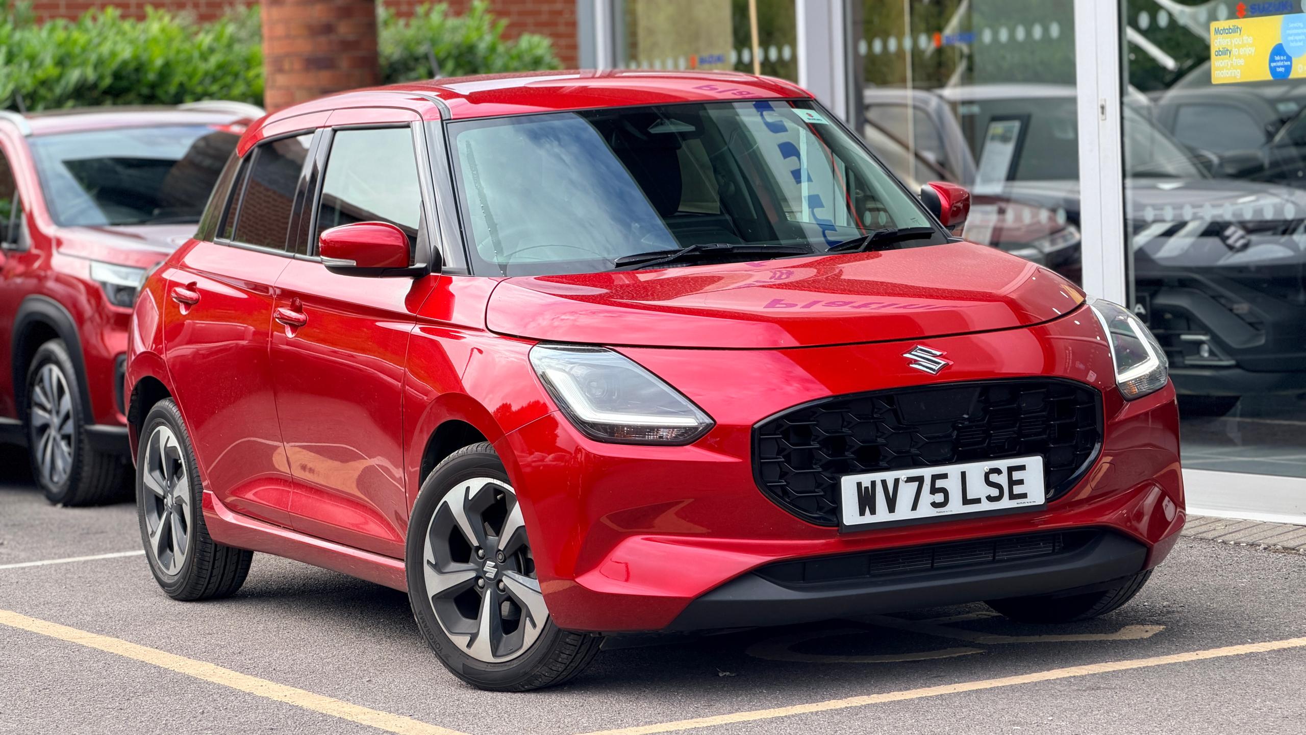 2025 SUZUKI SWIFT
