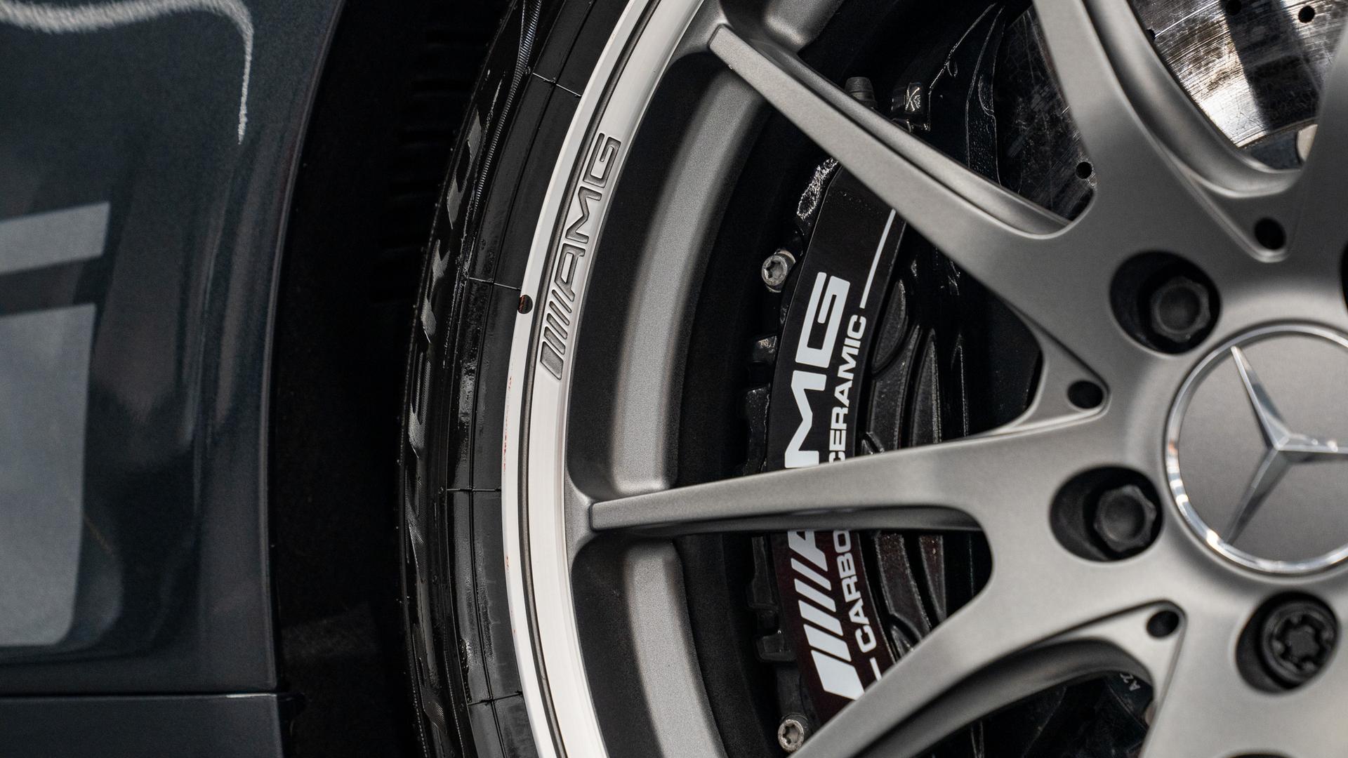 Mercedes-Benz AMG GT Photo 4f59674a-76df-4b7f-8114-e65316c99b44.jpg