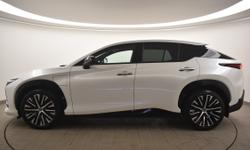 Lexus RZ Photo 6